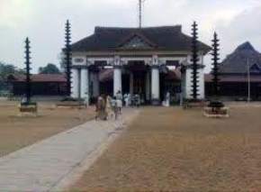 Thirunakkara Mahadev Temple, Kumarakom